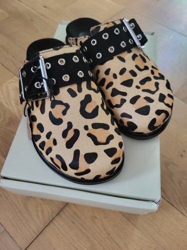 Leopard pattern pony skin - leopard, slip
